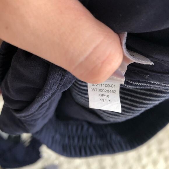 Athleta Beachside Bali Navy Linen Shorts - Picture 7 of 7